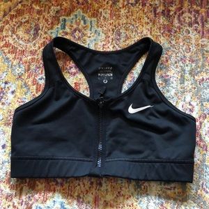 Black unzippable Nike Sports bra